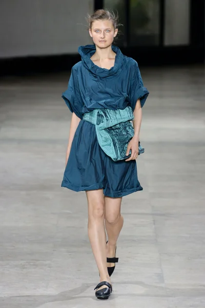 Look 17